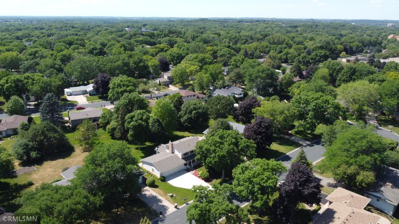 9716 Rich Curve, Bloomington, MN 55437