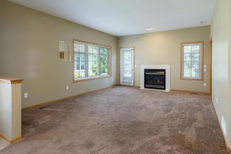 413 Allen Ave, Little Canada, MN 55117