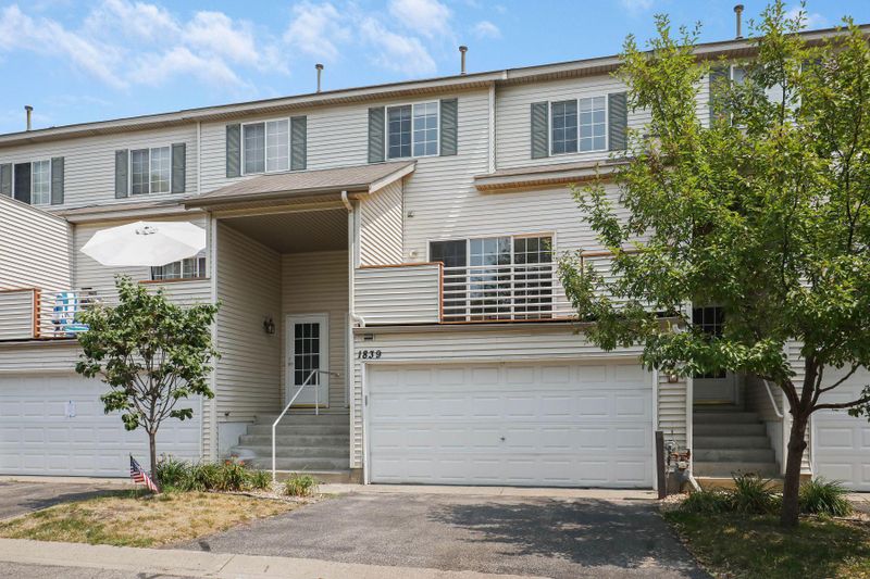 1839 E 122nd St, Burnsville, MN 55337