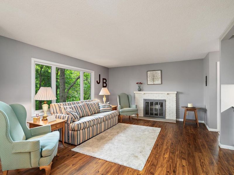 2689 Sumac Rg, White Bear Lake, MN 55110
