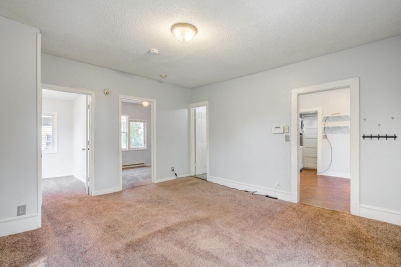 3939 Dupont Ave N, Minneapolis, MN 55412