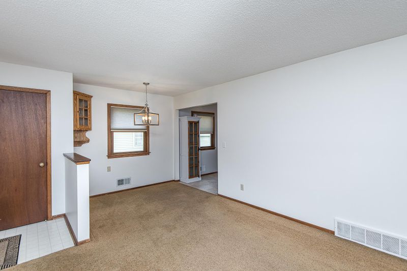 1610 34th St NW, Rochester, MN 55901