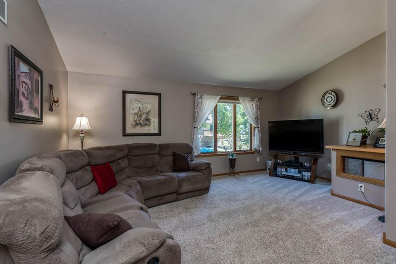 101 Cate St, Eagle Lake, MN 56024