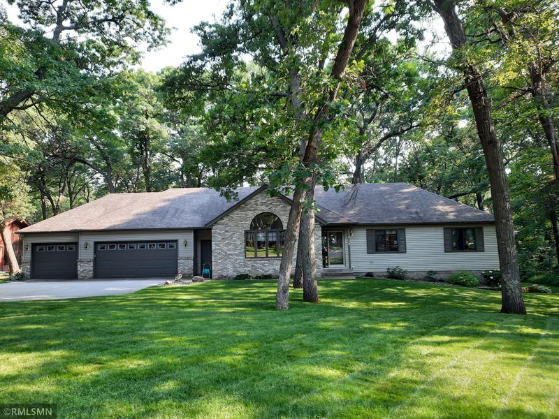 518 Brookwood Ln, Sartell, MN 56377