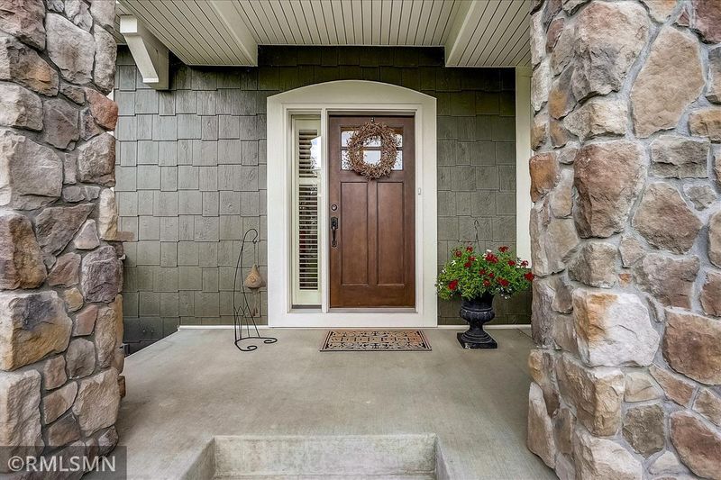 5987 Hermitage Trl, Mound, MN 55364