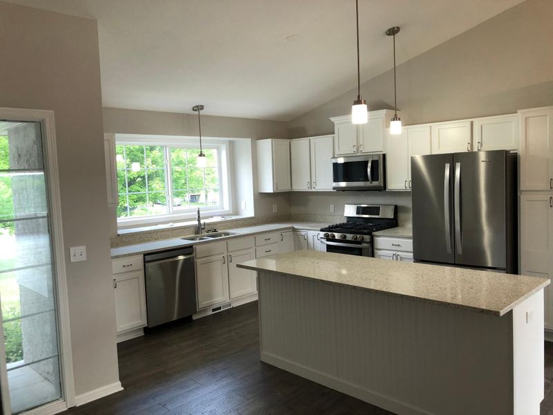 21313 Independence Ave, Lakeville, MN 55044