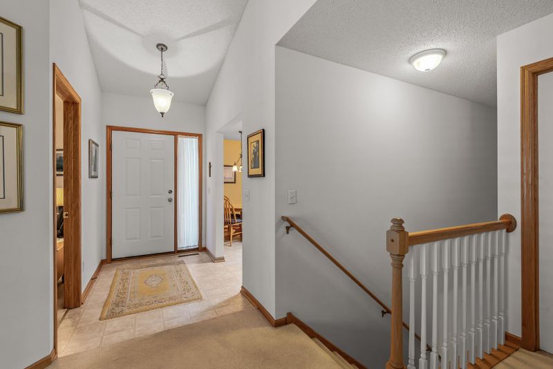 17330 Deerfield Dr SE, Prior Lake, MN 55372