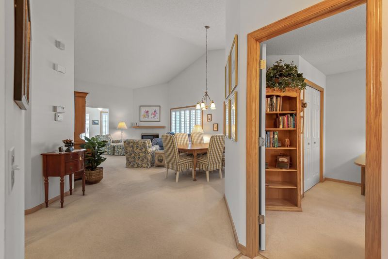 17330 Deerfield Dr SE, Prior Lake, MN 55372