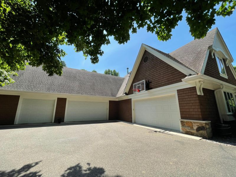 2740 Deer Run Trl E, Long Lake, MN 55356