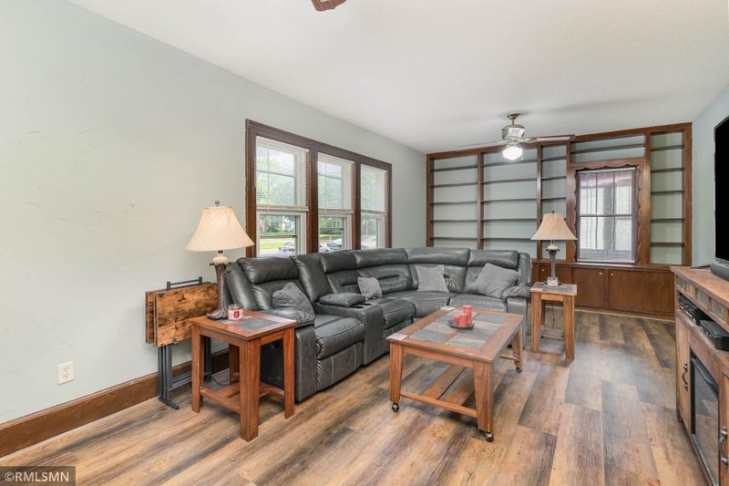 509 6th St NW, Faribault, MN 55021