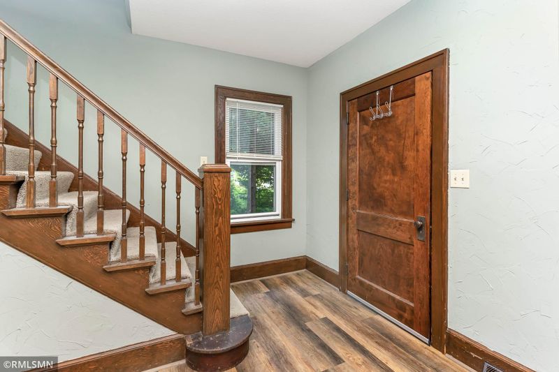 509 6th St NW, Faribault, MN 55021