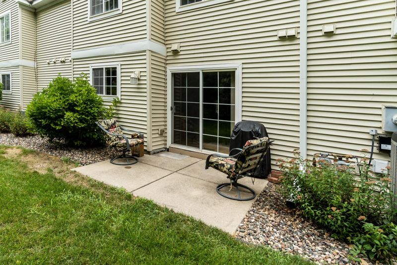 15317 Greenhaven Ln #105, Burnsville, MN 55306