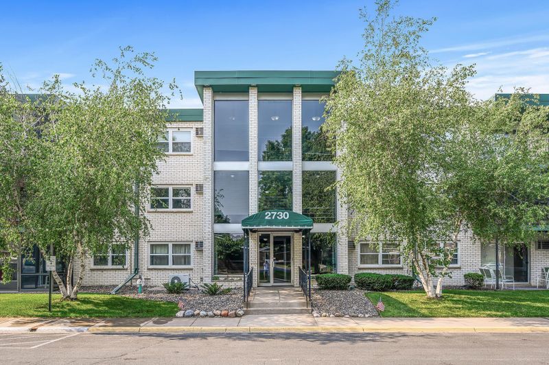 2730 Dale St N #D213, Roseville, MN 55113