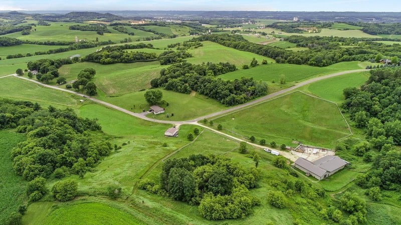 W23678 American Heights Ln, Arcadia, WI 54612