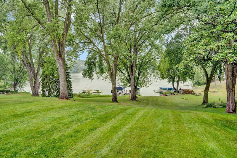 2705 Silver Ln NE, Saint Anthony, MN 55421