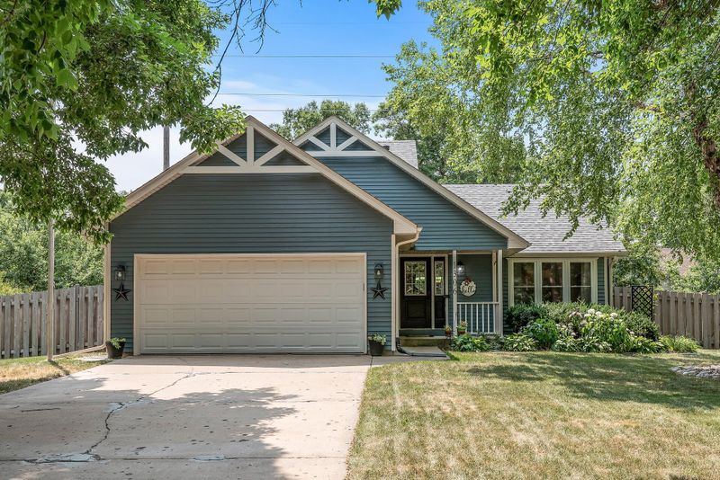 1306 109th Ave NW, Coon Rapids, MN 55433