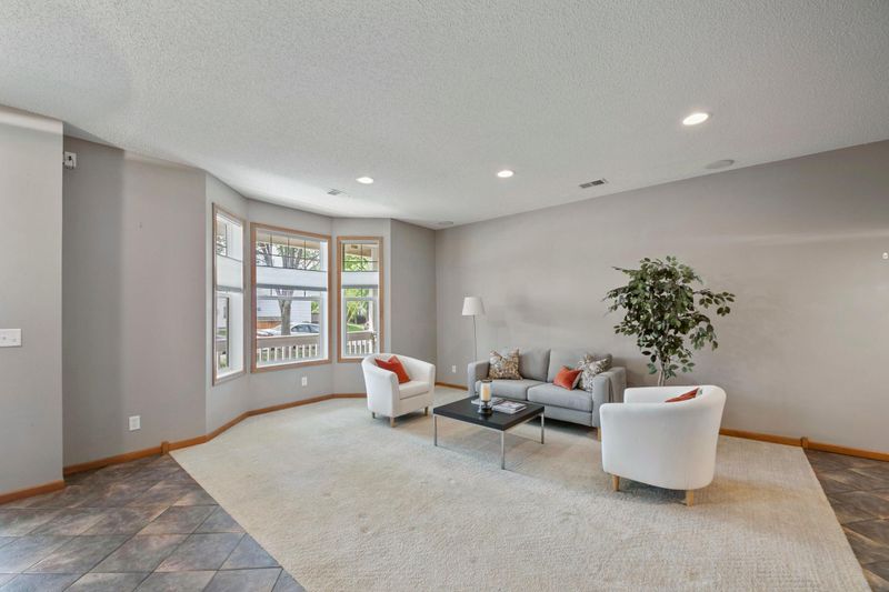 757 Scheffer Ave, Saint Paul, MN 55102