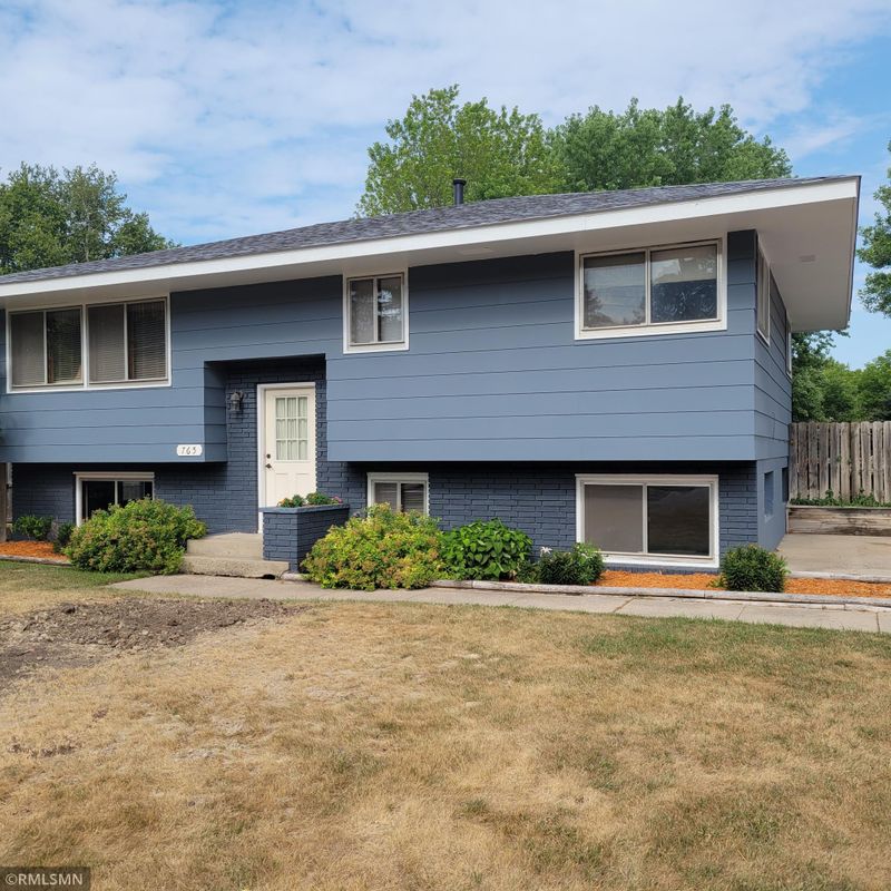 765 Swanson Ave SE, Cokato, MN 55321