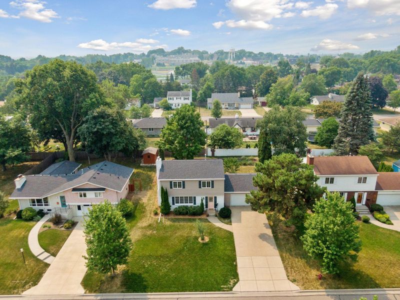 3204 Wendhurst Ave, Saint Anthony, MN 55418