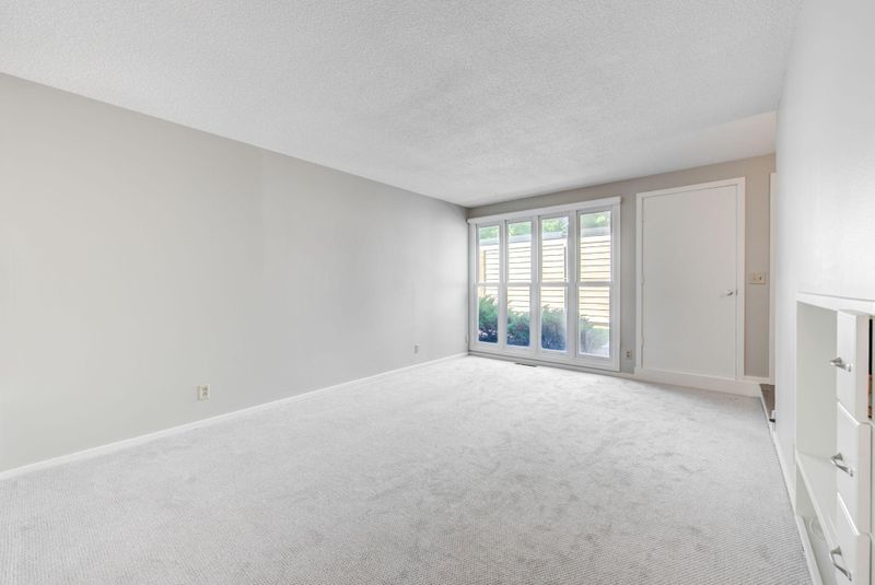 6497 Barrie Rd, Edina, MN 55435