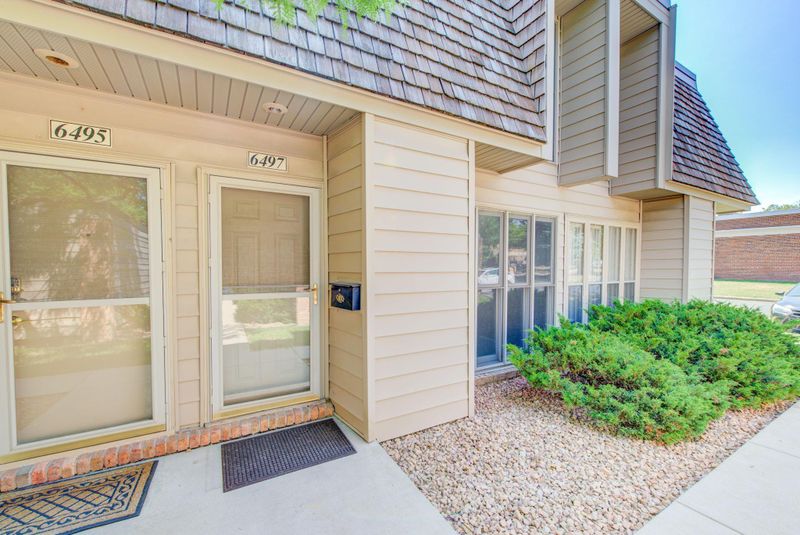 6497 Barrie Rd, Edina, MN 55435