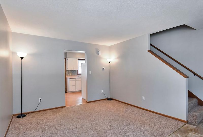 944 Willow St, Faribault, MN 55021