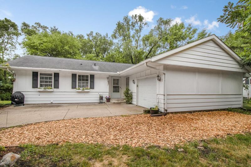 8266 Hemingway Ave S, Cottage Grove, MN 55016