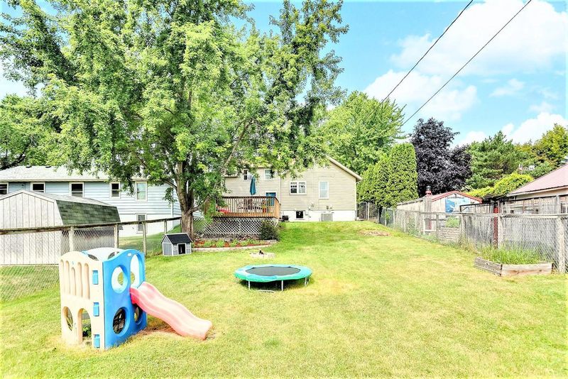1035 Carlton Ave, Faribault, MN 55021