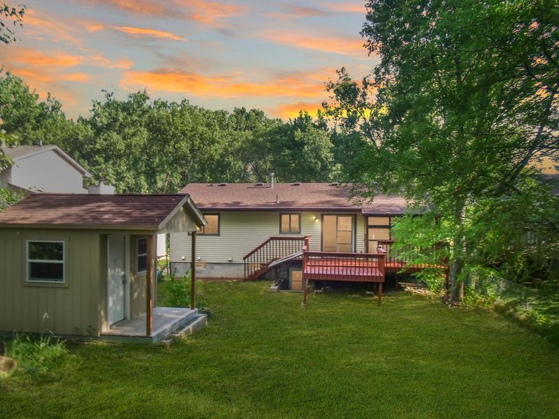2064 Hoyt Ave E, Saint Paul, MN 55119