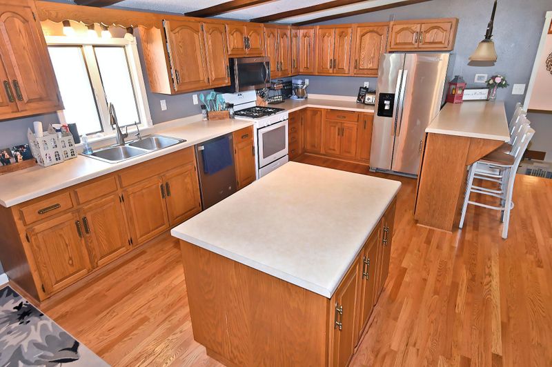 321 Cedar Ave S, New Richland, MN 56072
