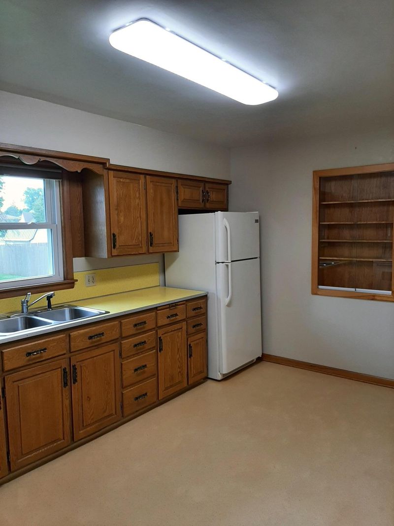 619 S Pine St, Caledonia, MN 55921