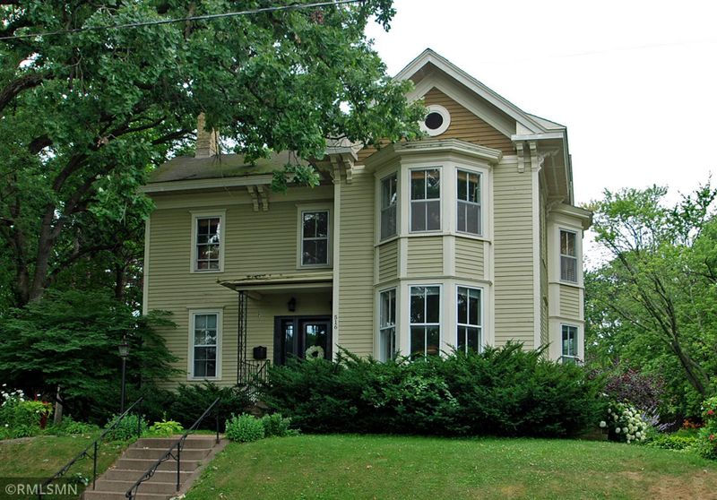 516 5th St S, Stillwater, MN 55082