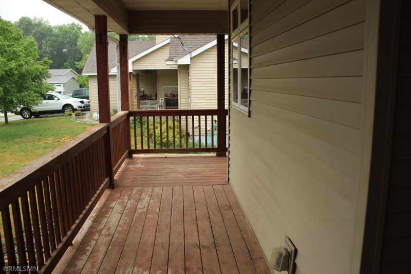 912 Bellaire Blvd NW, Isanti, MN 55040