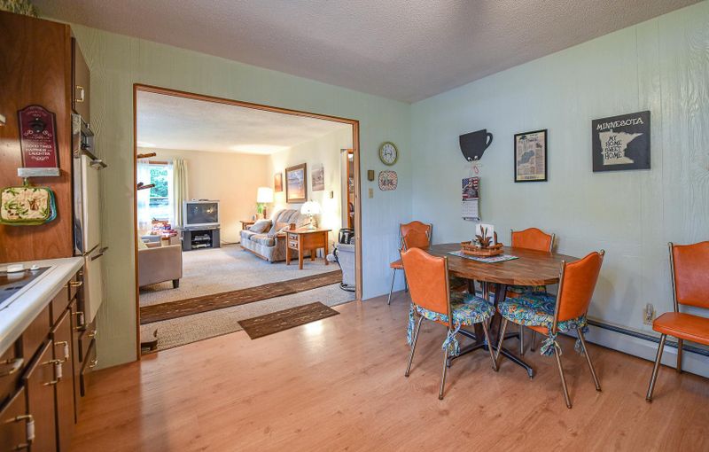 16003 Nokay Lake Rd, Brainerd, MN 56401