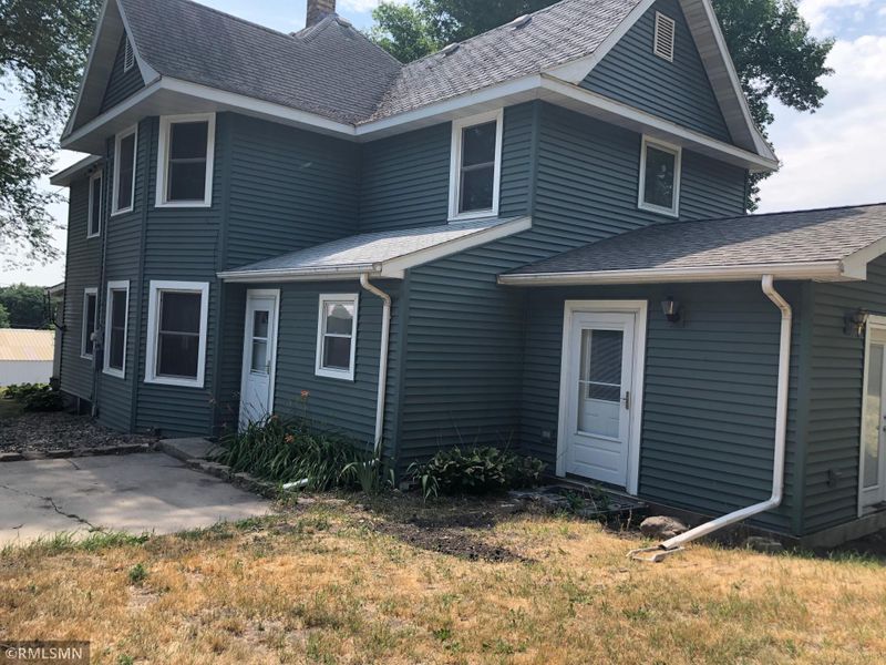 9048 23rd Ave SW, Montevideo, MN 56265