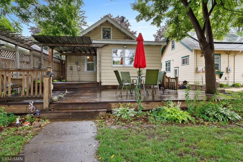 815 Hamline Ave N, Saint Paul, MN 55104