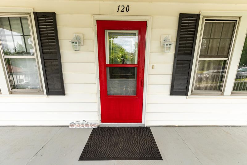 120 3rd St, Cloquet, MN 55720