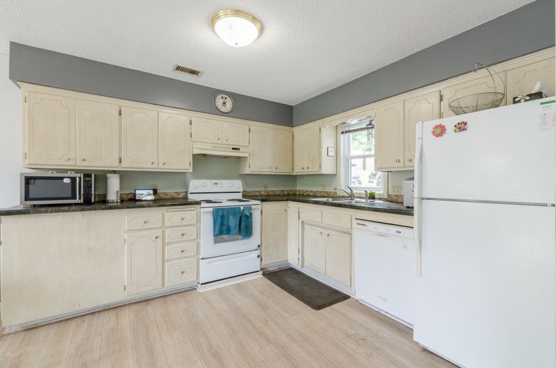 10925 Osage St NW, Coon Rapids, MN 55433