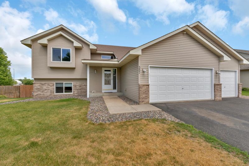 357 Donna Ct, Big Lake, MN 55309