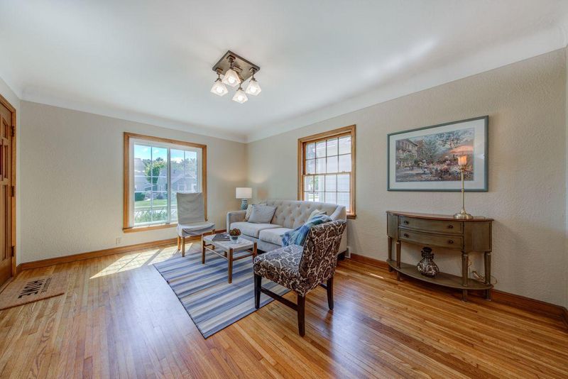 1439 Bayard Ave, Saint Paul, MN 55116