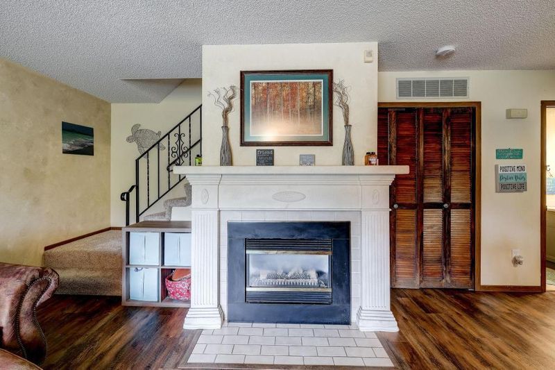 8991 Underwood Ln N, Maple Grove, MN 55369