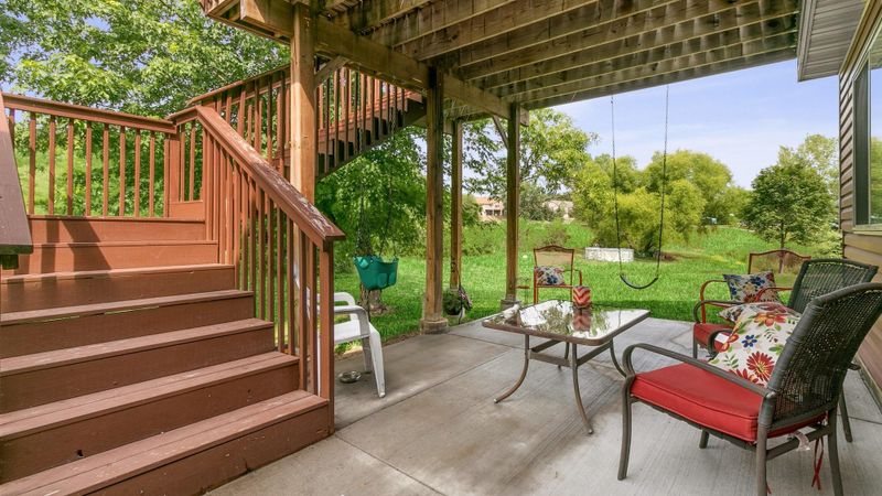 9657 Mill Trail Ln, Monticello, MN 55362
