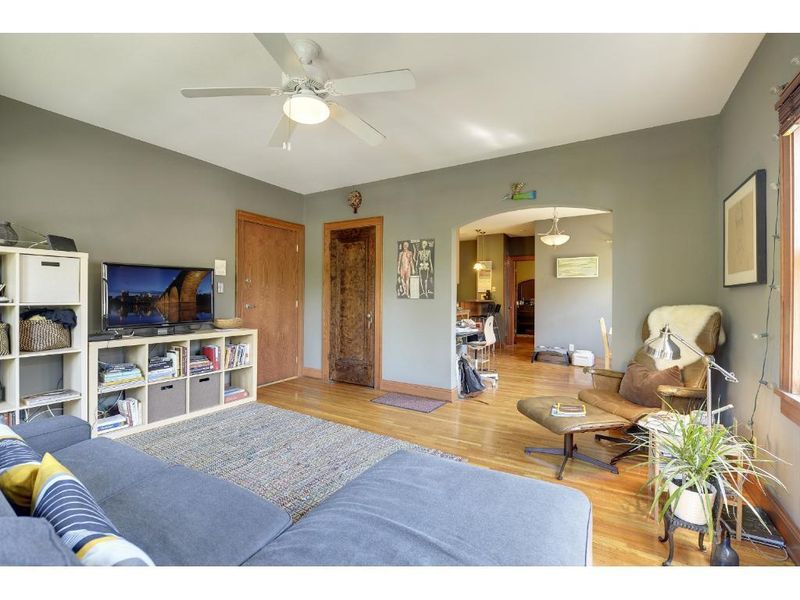 4221 Nicollet Ave #200, Minneapolis, MN 55409