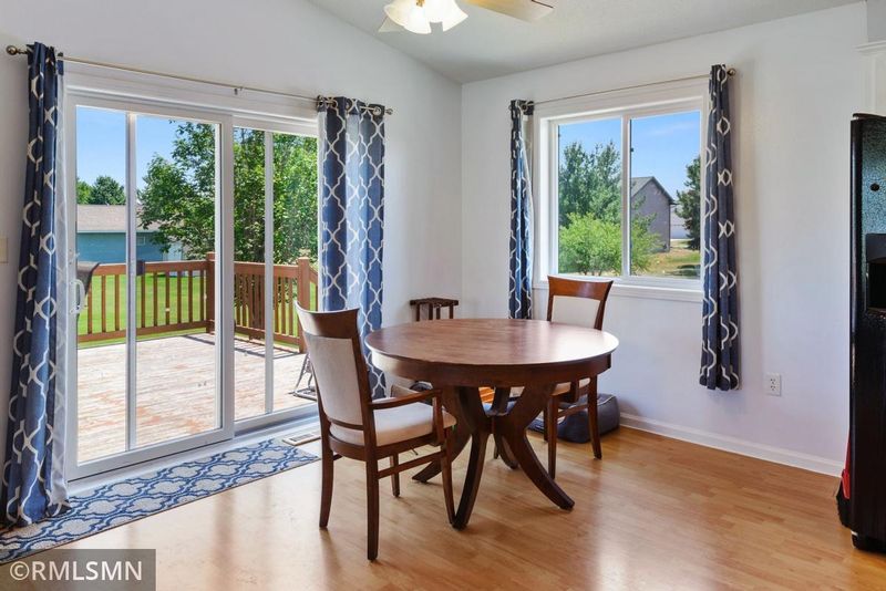 645 7th St NW, Richmond, MN 56368