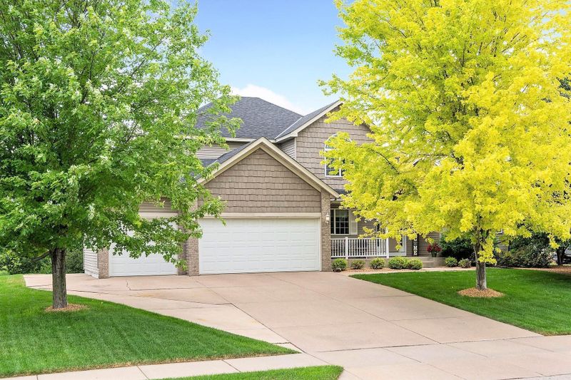 13017 Oakwood Dr, Rogers, MN 55374