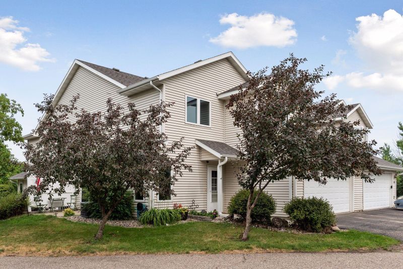 315 Bass Ln, Winsted, MN 55395