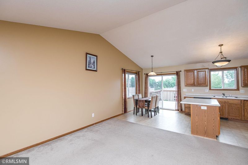 3976 Winesap Dr NW, Rochester, MN 55901