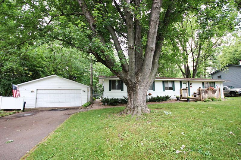 1778 9th Ave SE, Forest Lake, MN 55025