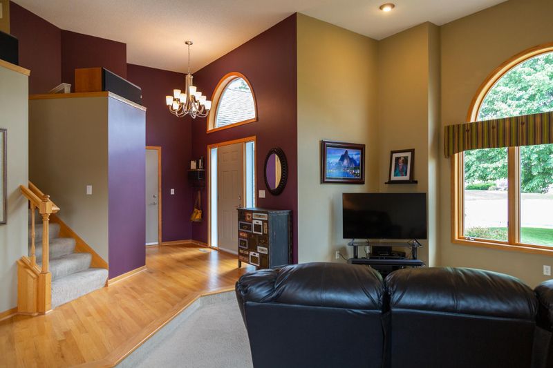 16208 Harvard Ct, Lakeville, MN 55044