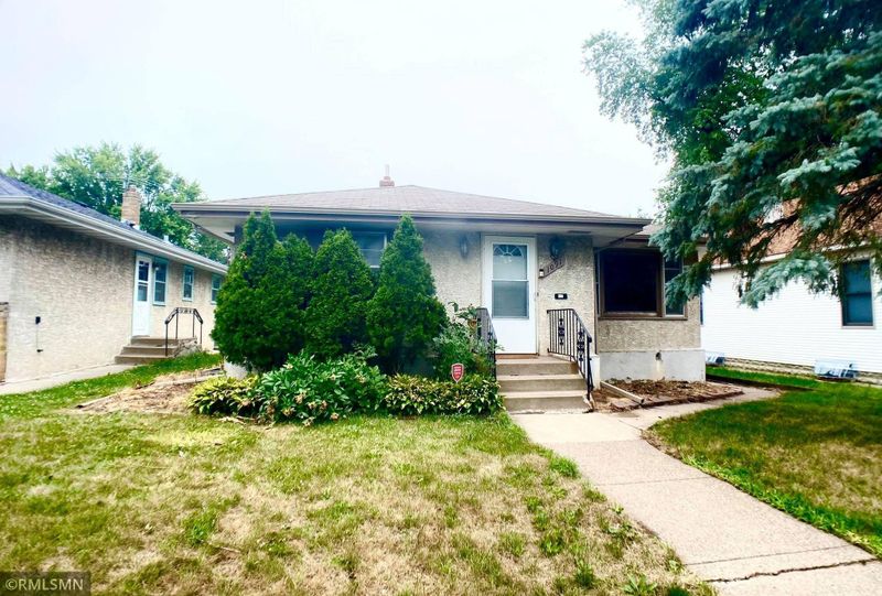 1091 Magnolia Ave E, Saint Paul, MN 55106